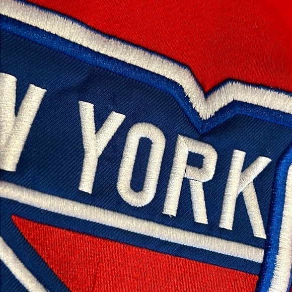 ⭐️ New New York Rangers NHL Hoodie Size XL - Picture 3 of 8